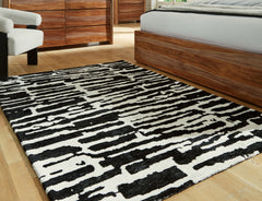 Best Furniture Outlet - Ashley Furniture - Bramshaw Rug - 5' x 7' Rug / Black/Ivory - R406762