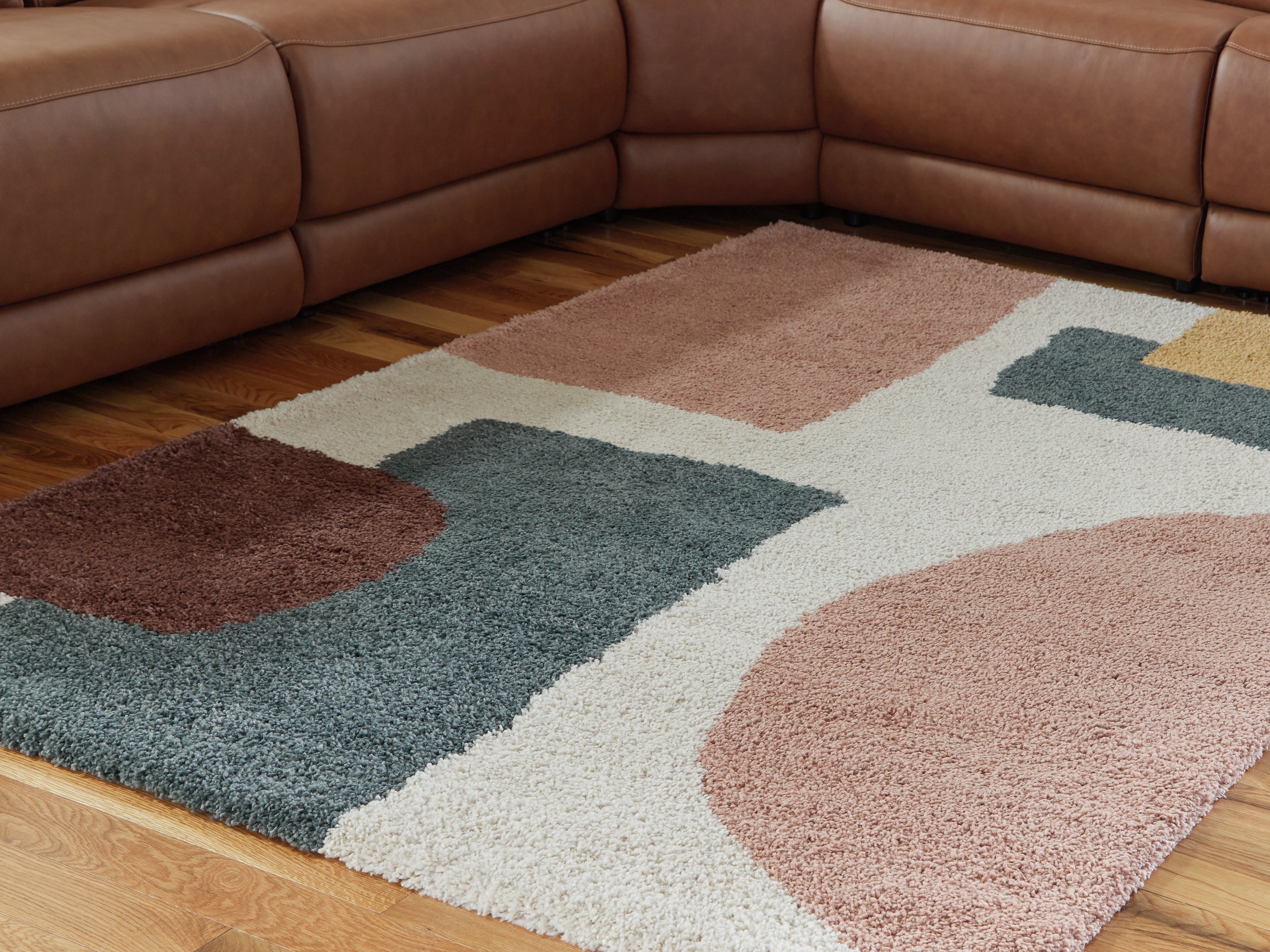 Best Furniture Outlet - Ashley Furniture - Flynnwick Rug - 5' x 7' Rug / Cream/Pink/Gray - R407182