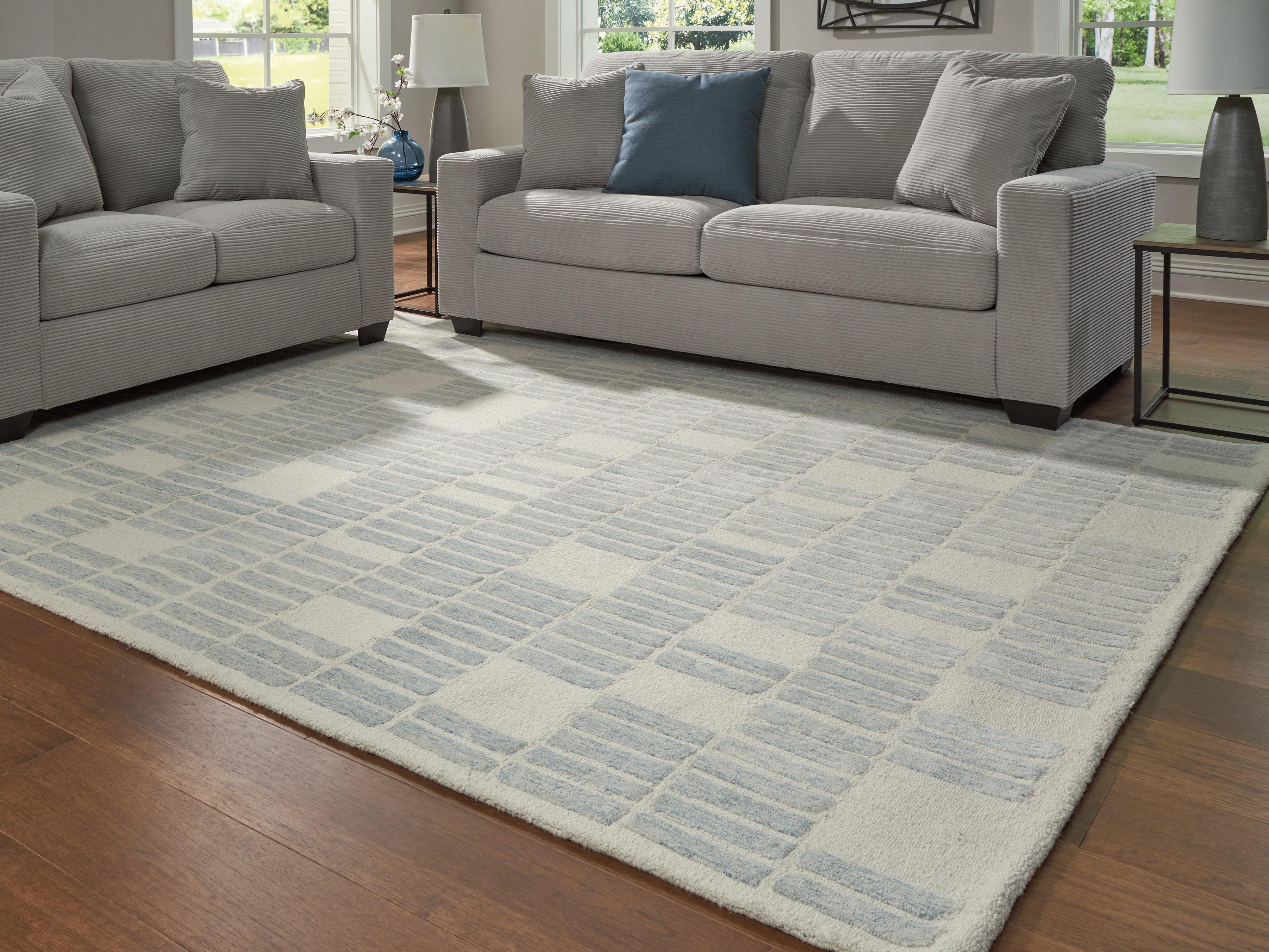 Best Furniture Outlet - Ashley Furniture - Dylanton Rug - 5' x 7' Area Rug / Ivory/Blue - R407812