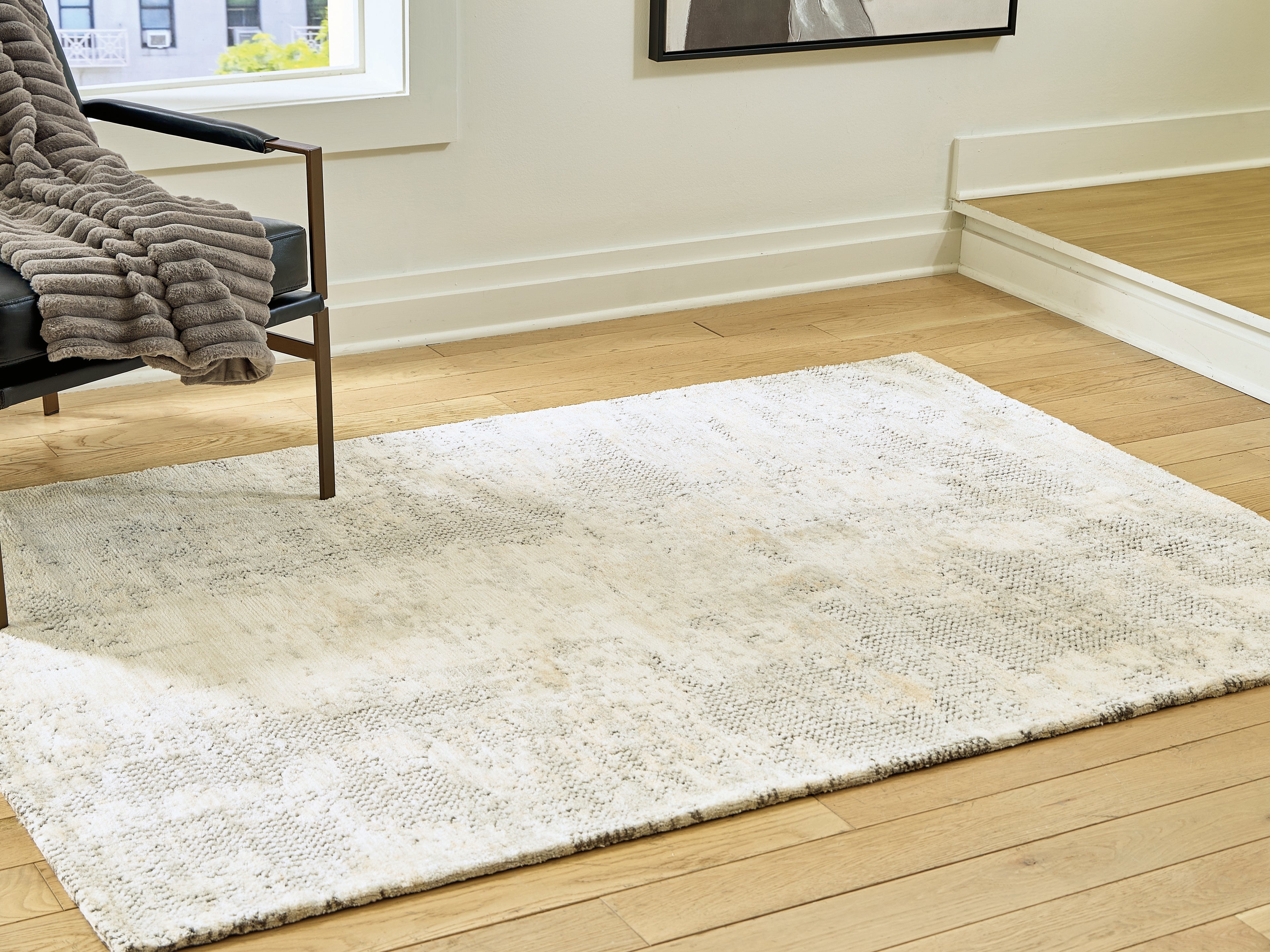 Best Furniture Outlet - Ashley Furniture - Raif Rug - Medium Rug / Gray/White/Cream - R408082