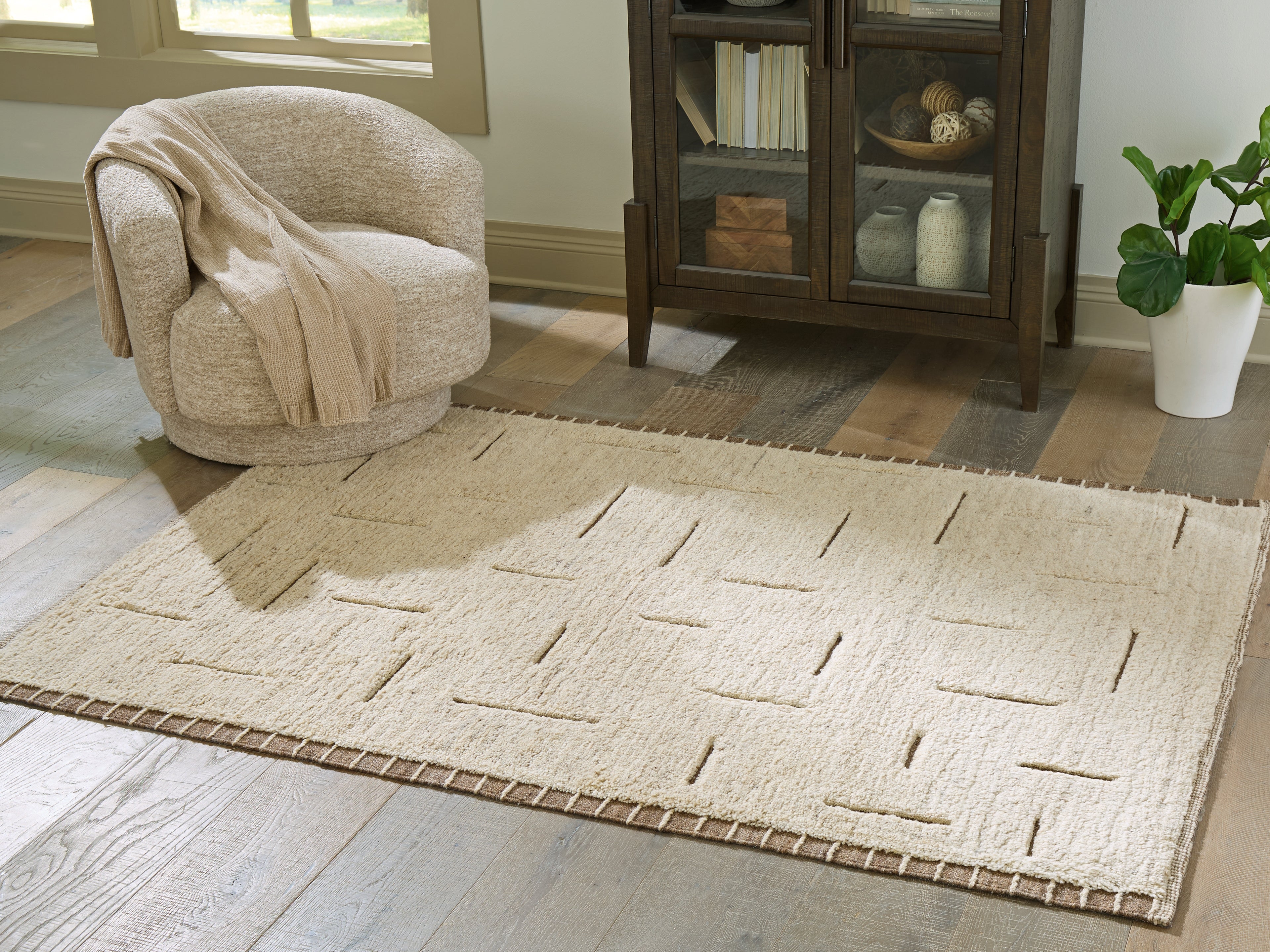 Best Furniture Outlet - Ashley Furniture - Clayman Rug - Medium Rug / Beige/Brown - R408342