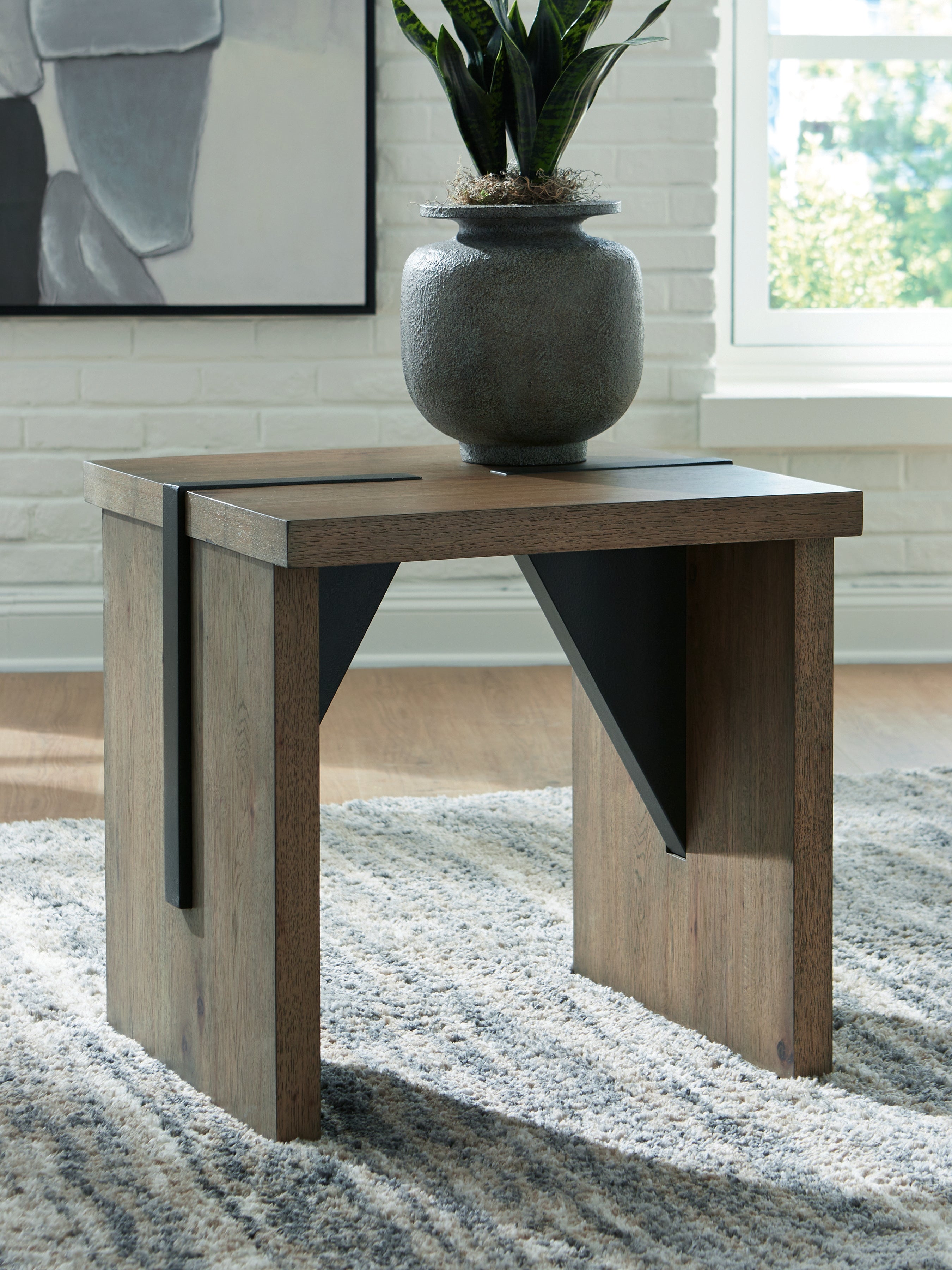 Best Furniture Outlet - Ashley Furniture - Kandinew End Table - Square End Table - T554-2