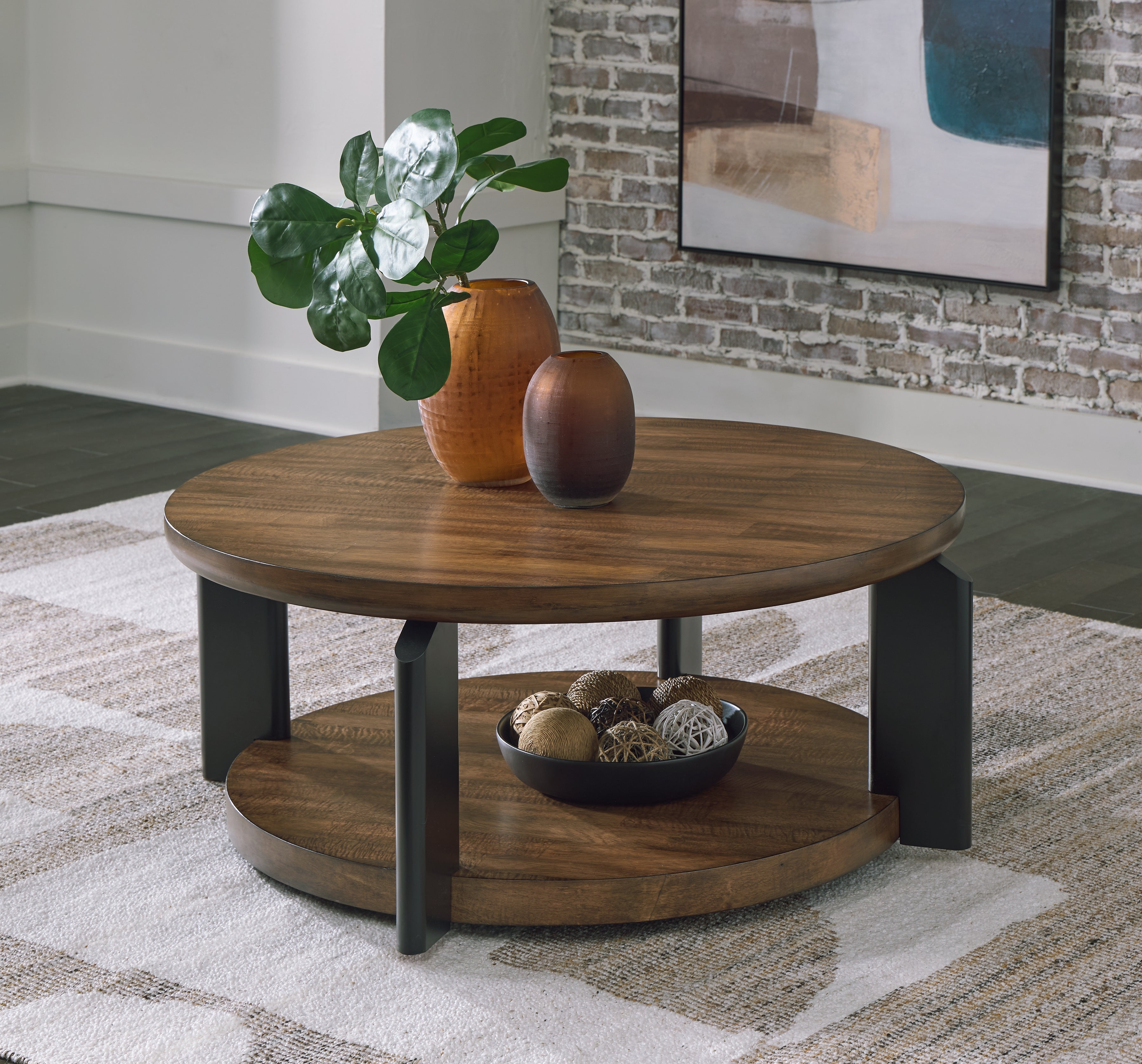 Best Furniture Outlet - Ashley Furniture - Kraeburn Coffee Table - Round Cocktail Table / Brown/Black - T624-8
