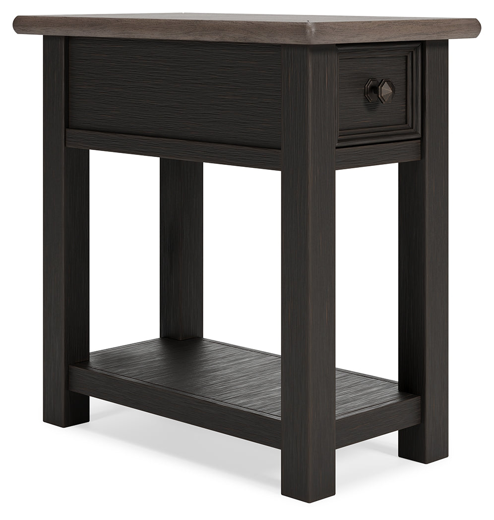 Best Furniture Outlet - Ashley Furniture - Tyler Creek Chairside End Table - Chair Side End Table / Grayish Brown/Black - T736-107