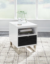 Best Furniture Outlet - Ashley Furniture - Gardoni Chairside End Table - Chair Side End Table / White/Black - T756-7