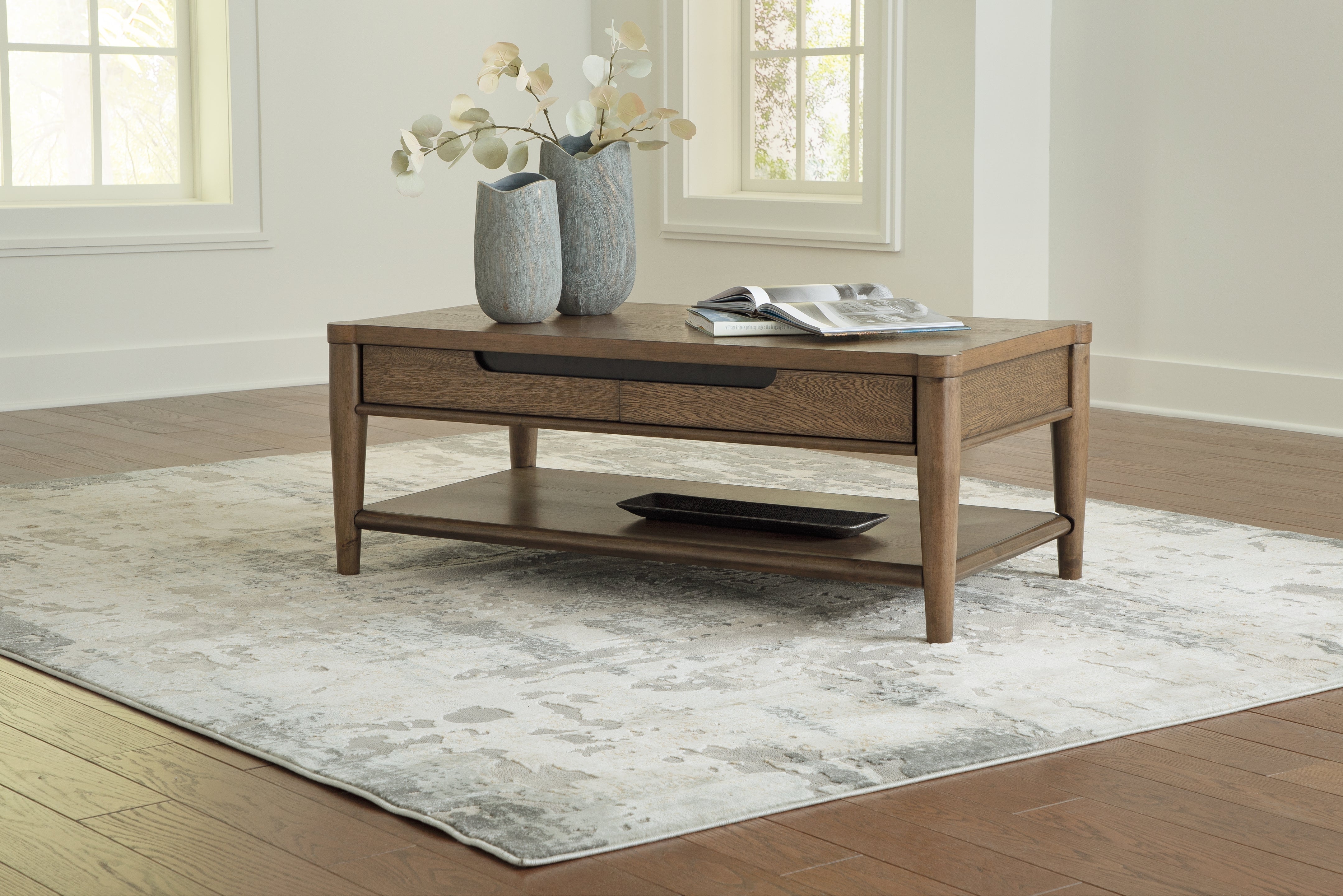 Best Furniture Outlet - Ashley Furniture - Roanhowe Coffee Table - Rectangular Cocktail Table / Brown - T769-1