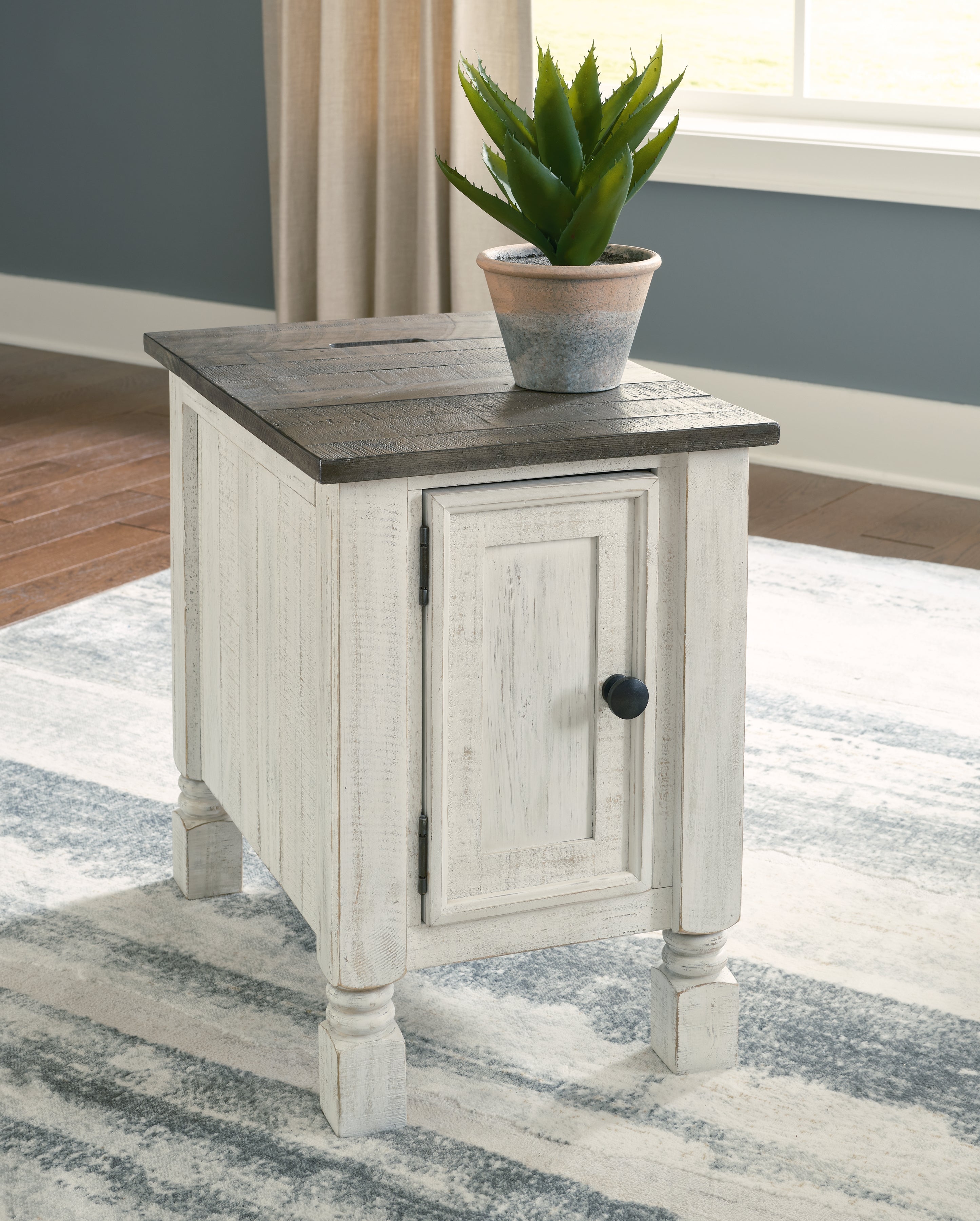 Best Furniture Outlet - Ashley Furniture - Havalance Chairside End Table - Chair Side End Table / White/Gray - T994-7