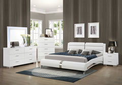 Best Furniture Outlet - Coaster - Jeremaine 5-piece Eastern King Bedroom Set White - 300345KE-S5L