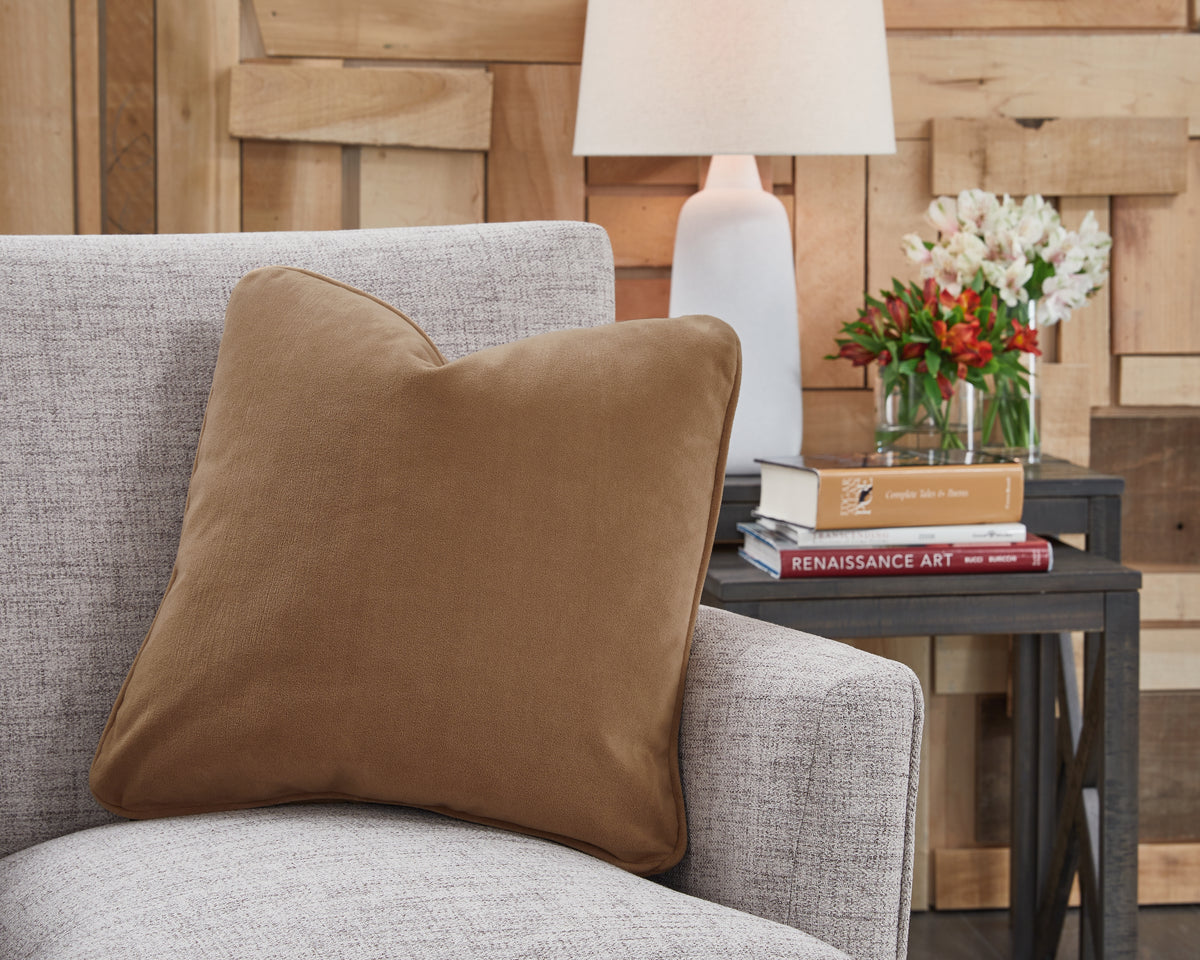 Best Furniture Outlet - Ashley Furniture - Caygan Pillows - Pillow (4/CS) / Honey - A1000917