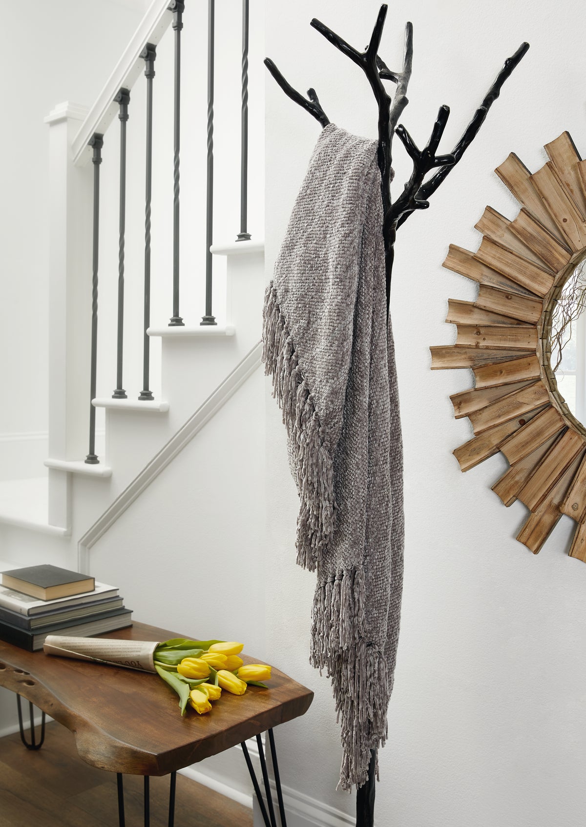 Best Furniture Outlet - Ashley Furniture - Tamish Throw (Set of 3) - Throw (3/CS) / Gray - A1001026