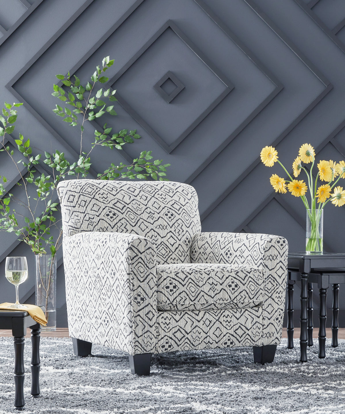 Best Furniture Outlet - Ashley Furniture - Hayesdale Accent Chair - Accent Chair / Black/Cream - A3000658