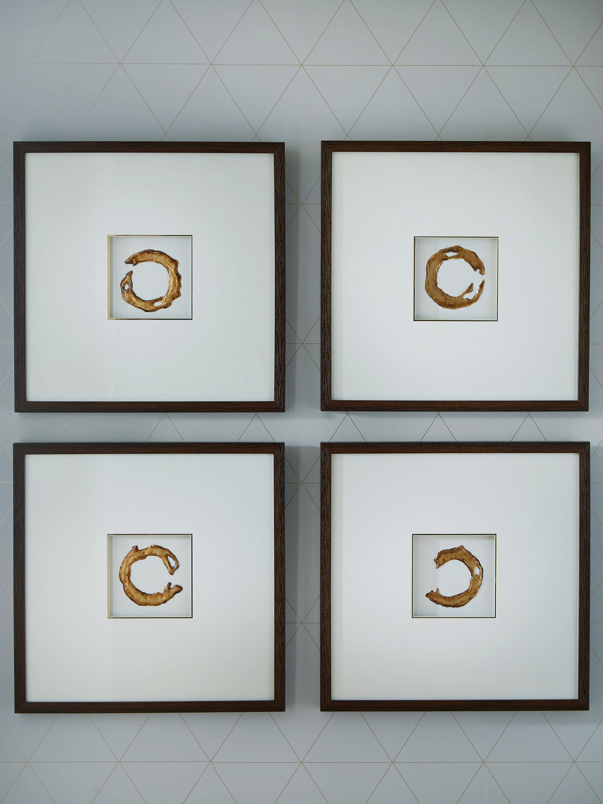 Best Furniture Outlet - Ashley Furniture - Dallbourne Wall Decor - Wall Art Set (4/CN) / White/Gold Finish - A8000491