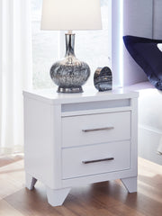Best Furniture Outlet - Ashley Furniture - Jarlee Bedroom - Dresser and Mirror / White - PCB392B1