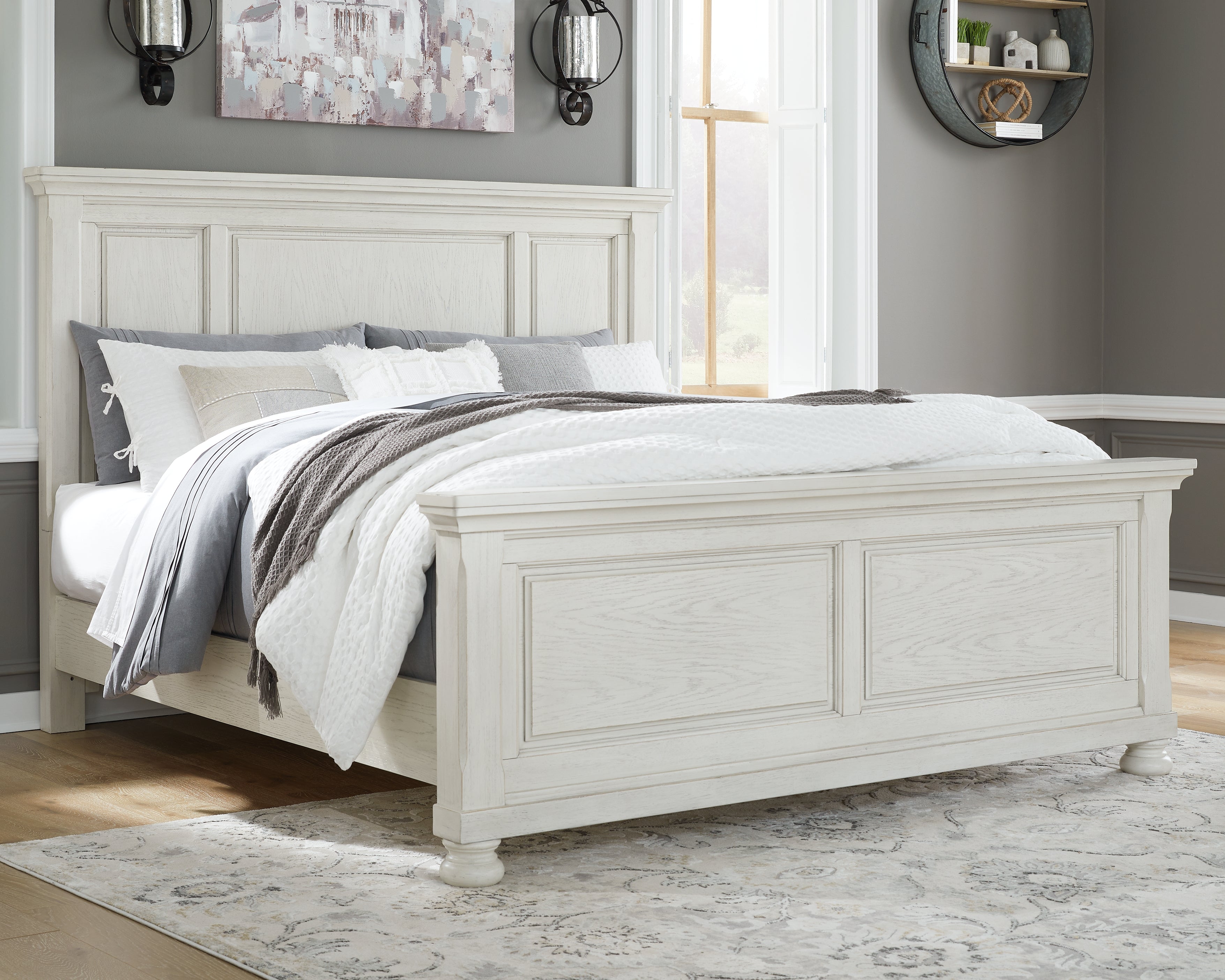 Best Furniture Outlet - Ashley Furniture - Robbinsdale Bedroom - Queen Panel Bed / Antique White - B742B2