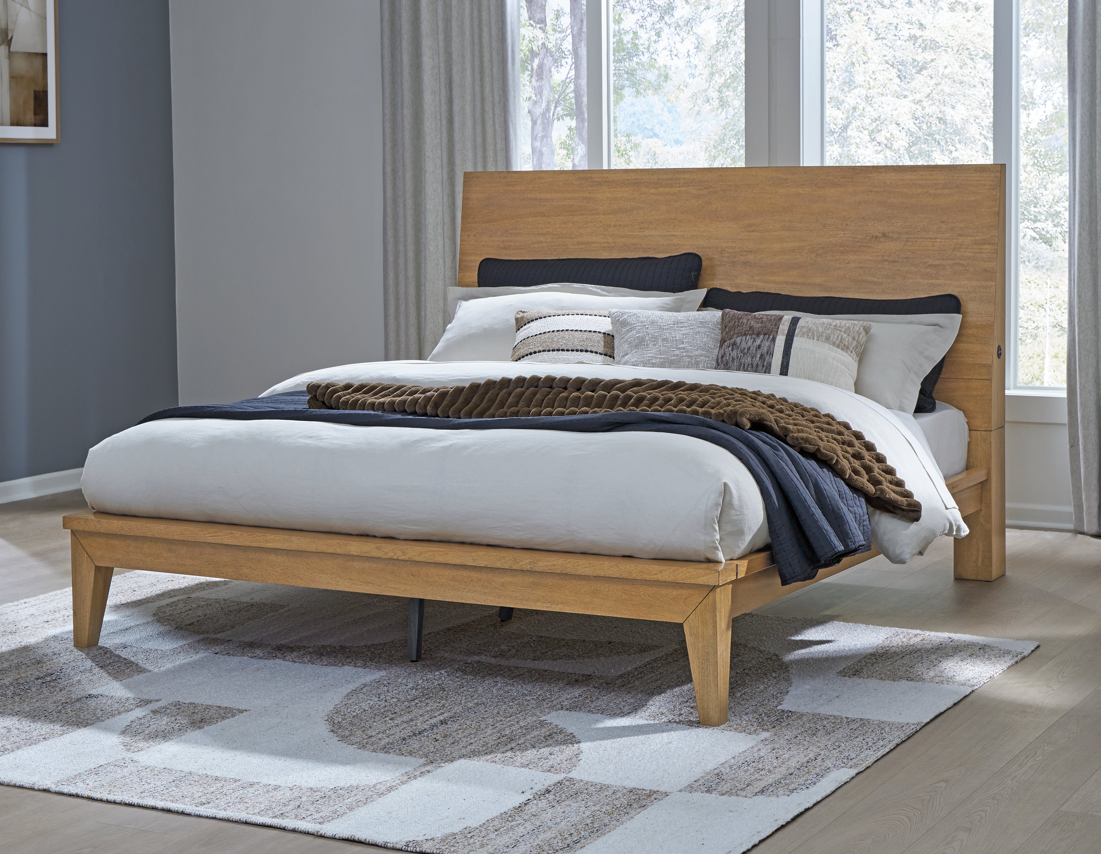Best Furniture Outlet - Ashley Furniture - Sherbana Bedroom - Queen Panel Bed / Light Brown - B833B2