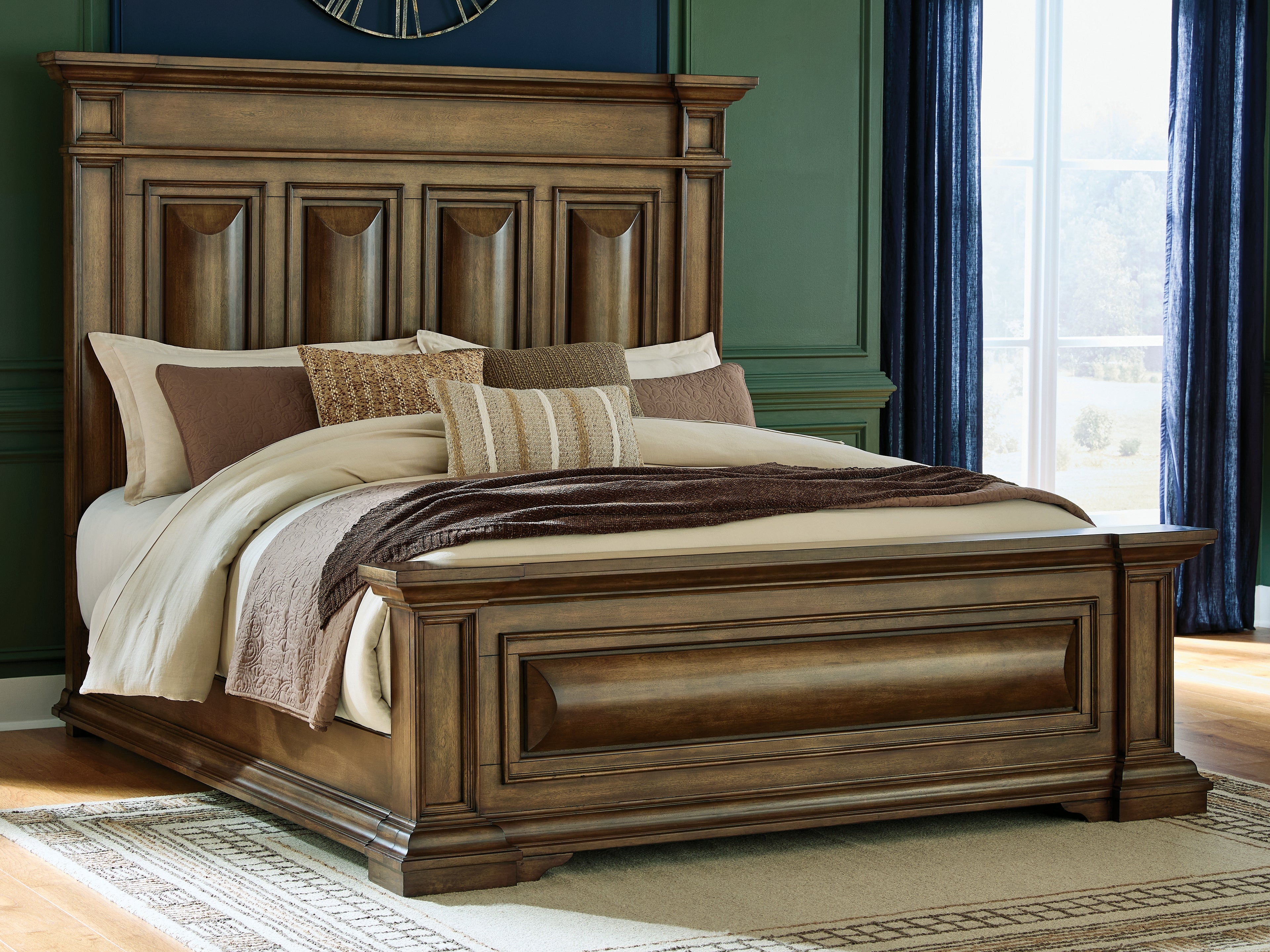Best Furniture Outlet - Ashley Furniture - Frantanna Bedroom - King Panel Bed / Brown - PCB949B6