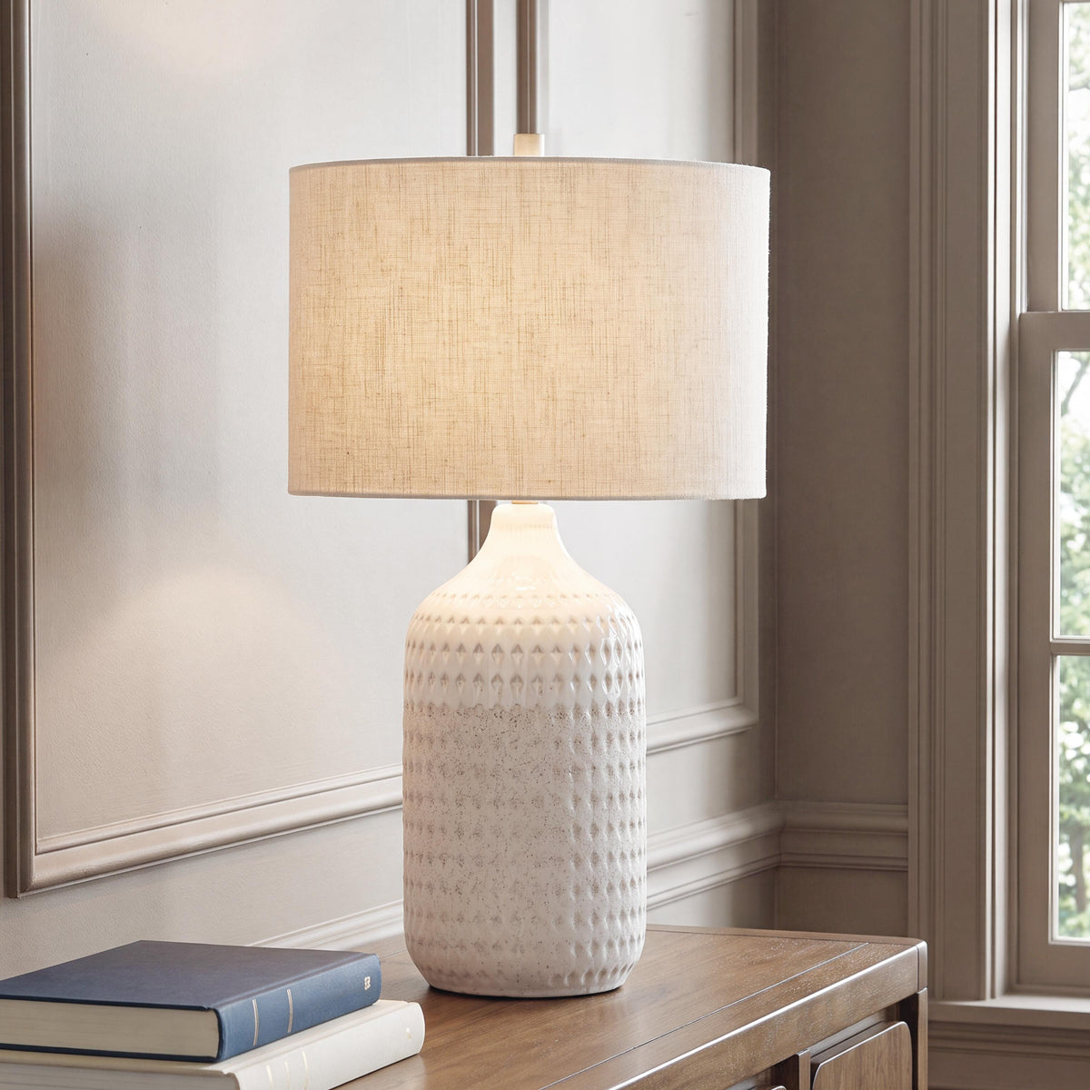 Best Furniture Outlet - Ashley Furniture - Capwich Lighting - Ceramic Table Lamp (1/CN) - L100994