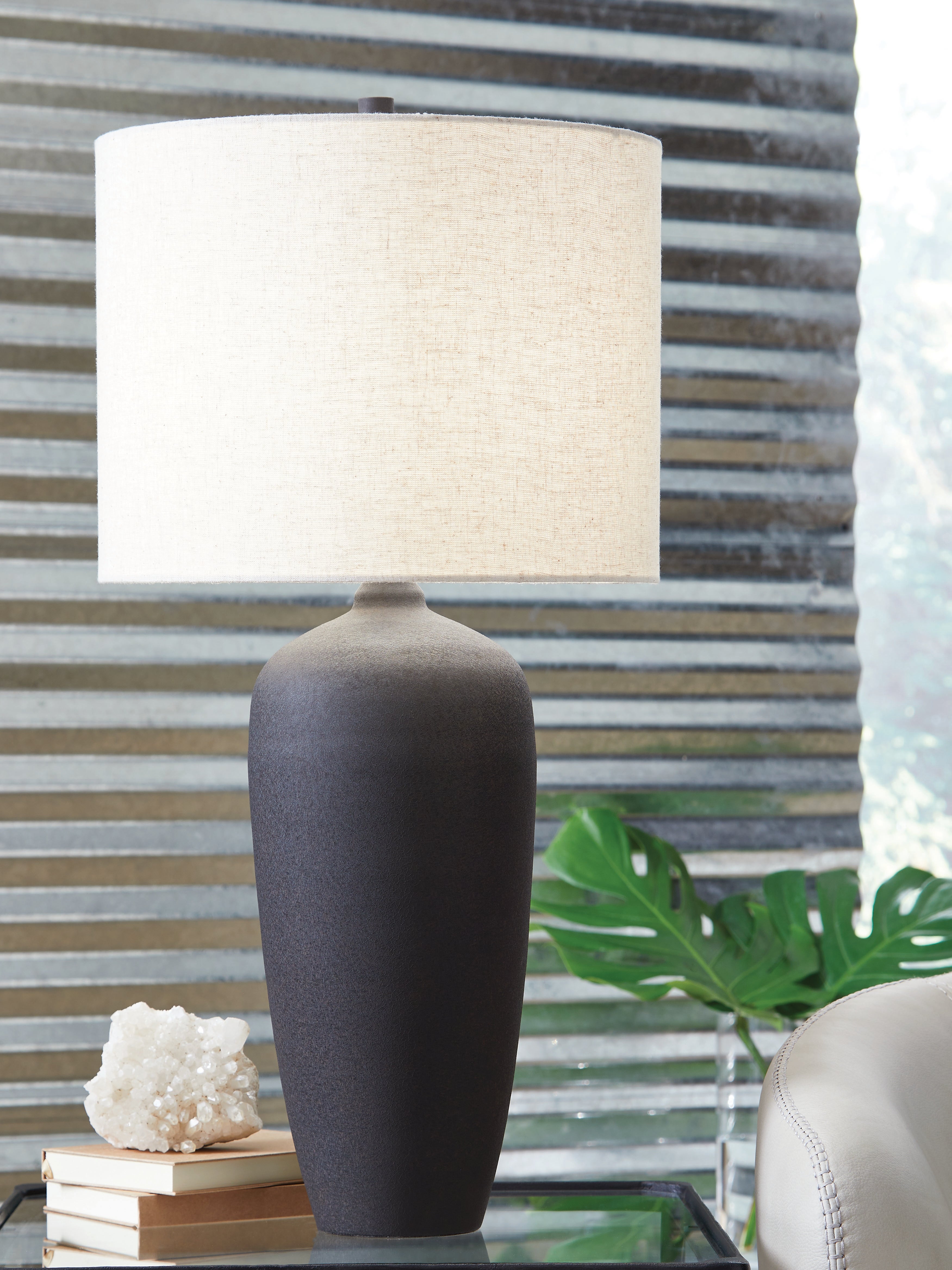 Best Furniture Outlet - Ashley Furniture - Ryenburg Lighting - Metal Table Lamp (1/CN) / Black - L207584