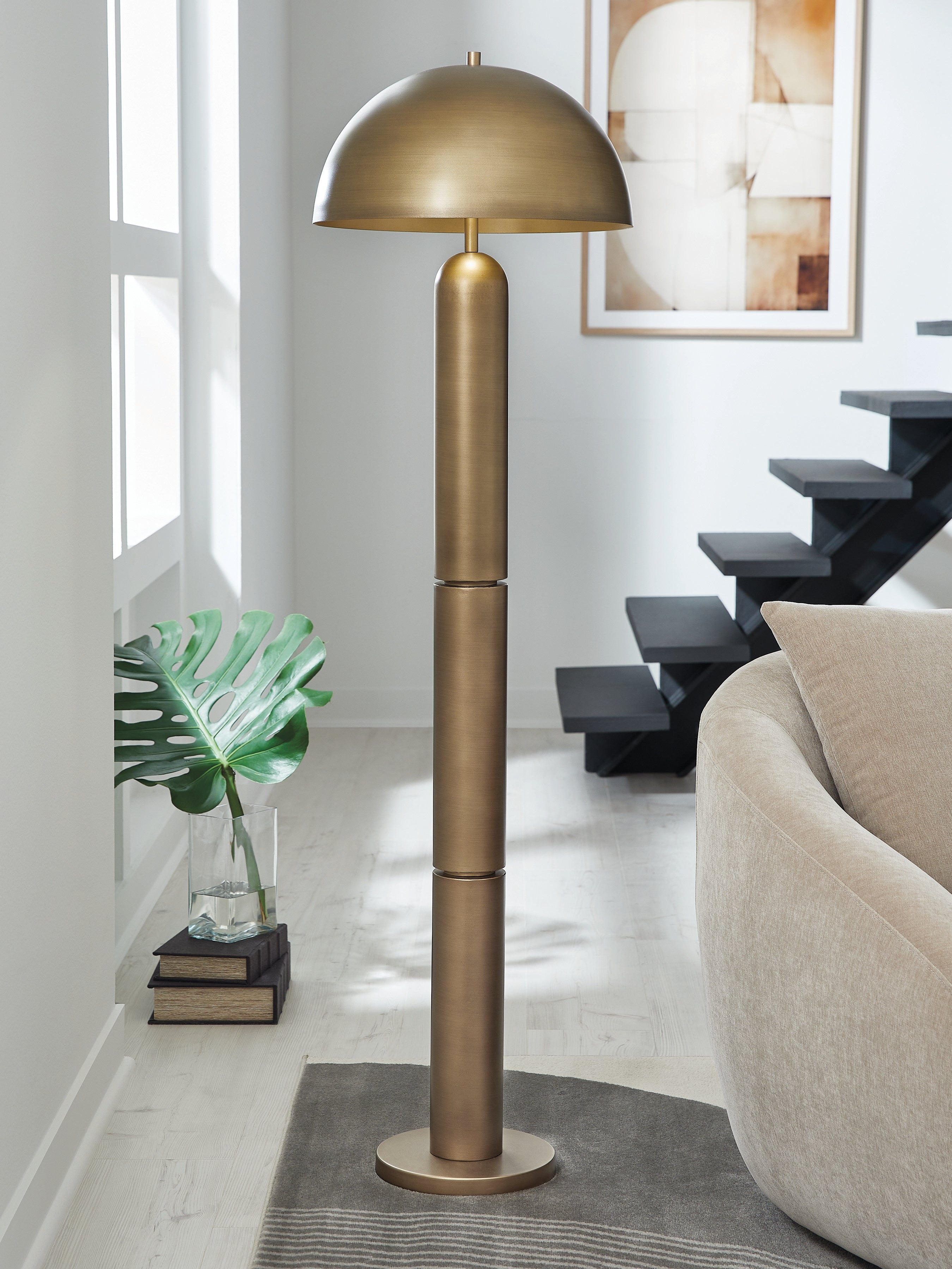 Best Furniture Outlet - Ashley Furniture - Wendfield Lighting - Metal Floor Lamp (1/CN) / Antique Gold Finish - L208511