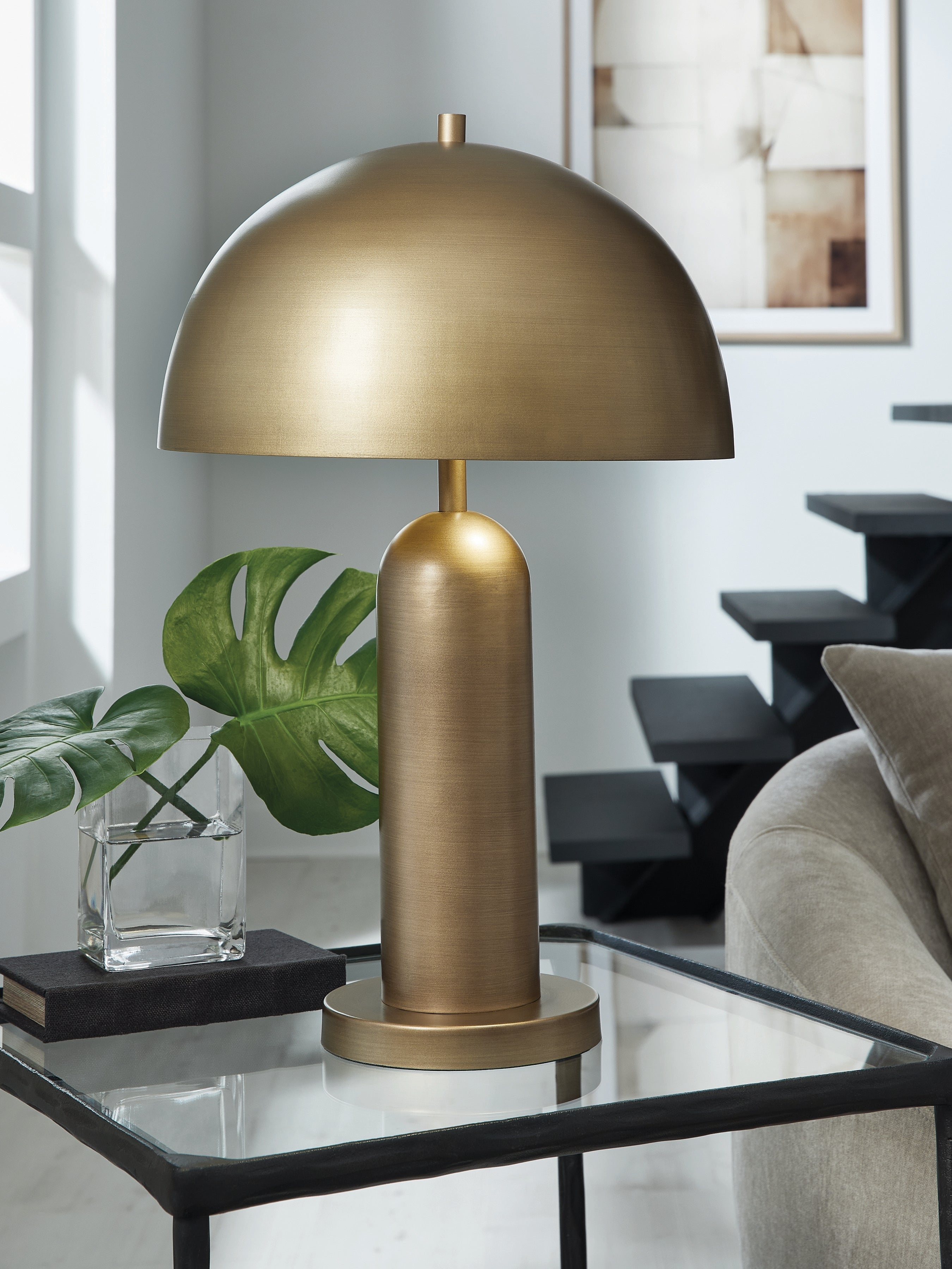 Best Furniture Outlet - Ashley Furniture - Wendfield Lighting - Metal Table Lamp (1/CN) / Antique Gold Finish - L208514
