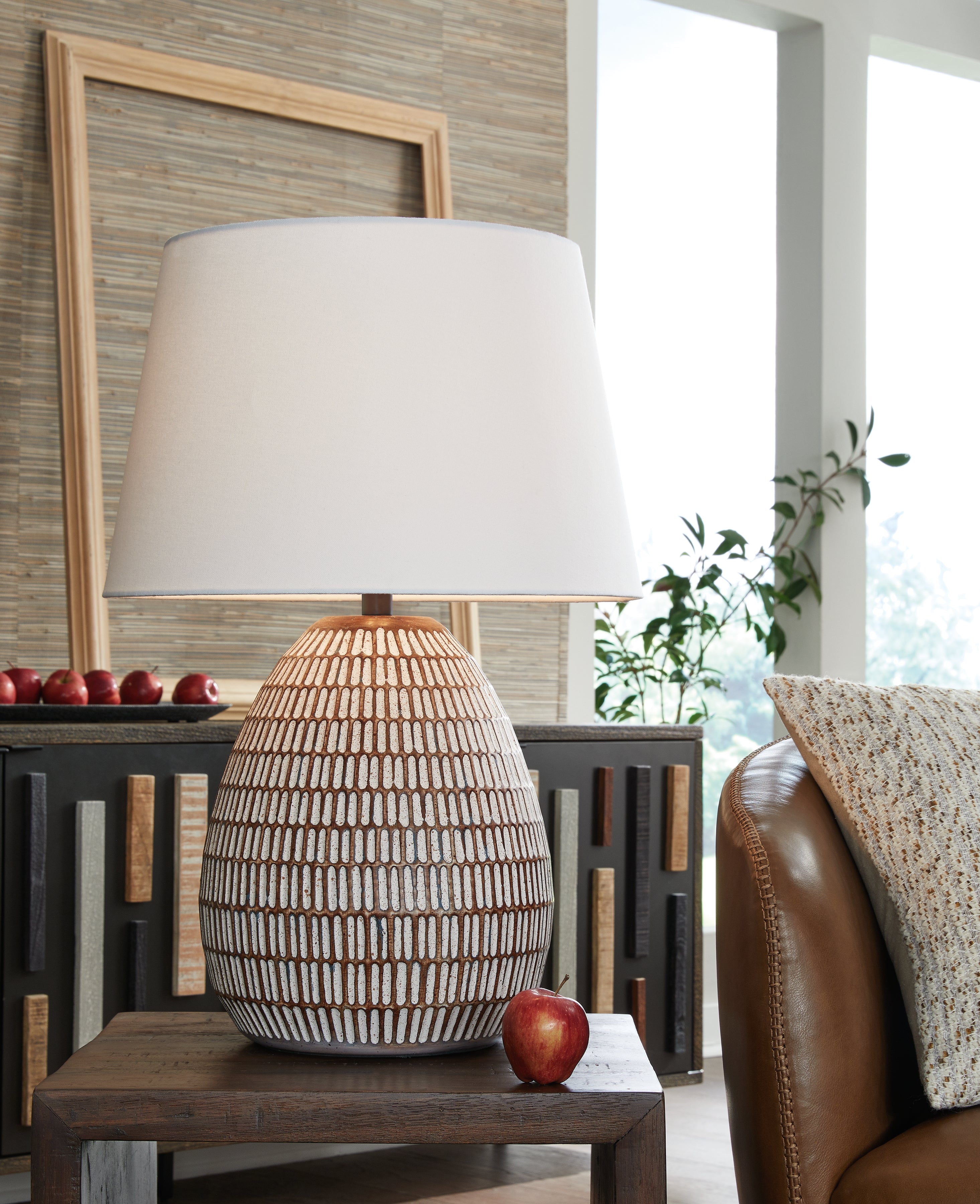 Best Furniture Outlet - Ashley Furniture - Darrich Lighting - 2-Piece Lamp Set / Beige/White - L235804X2
