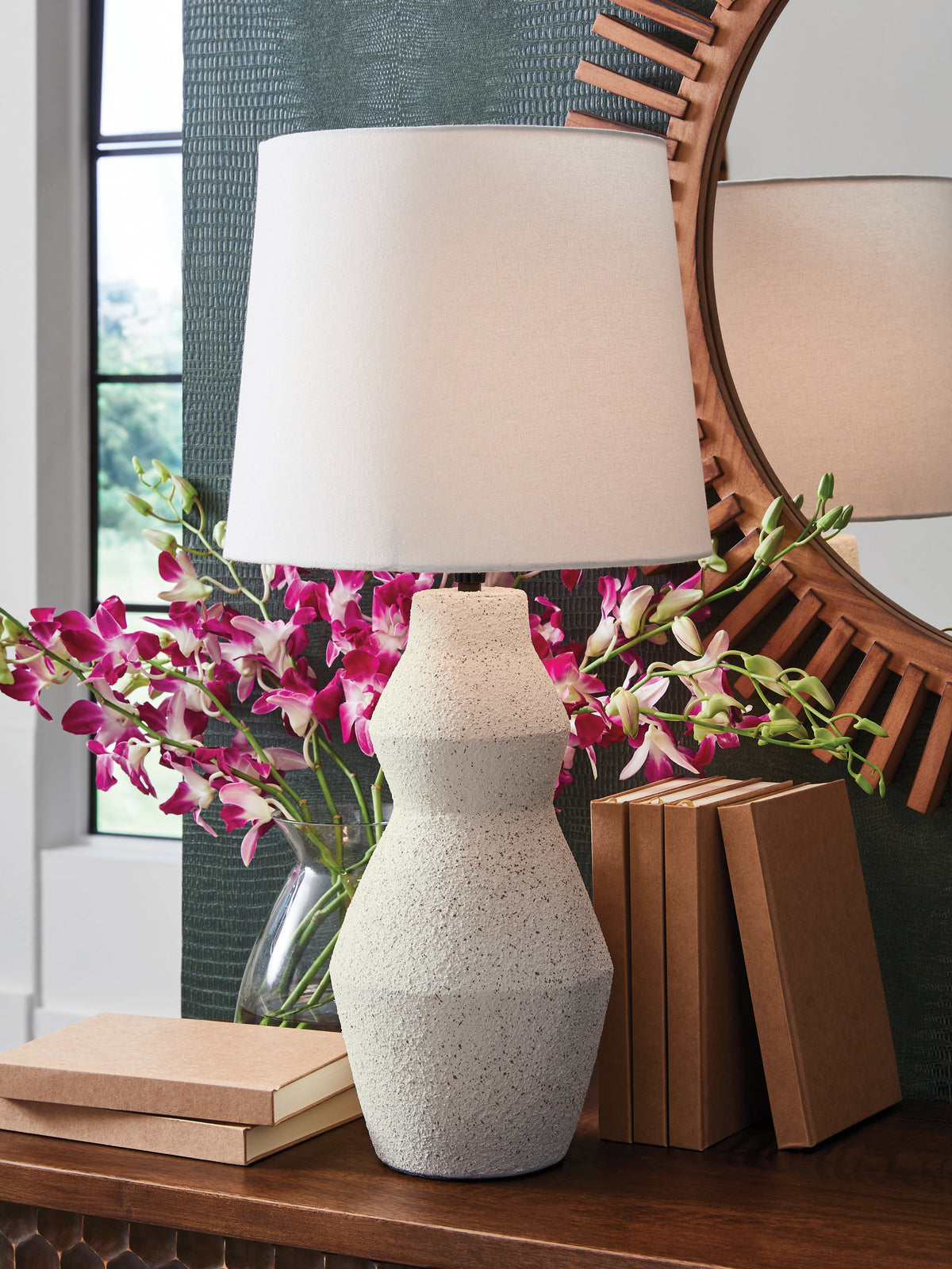 Best Furniture Outlet - Ashley Furniture - Dawthorne Lighting - Paper Table Lamp (1/CN) / Cream - L236034