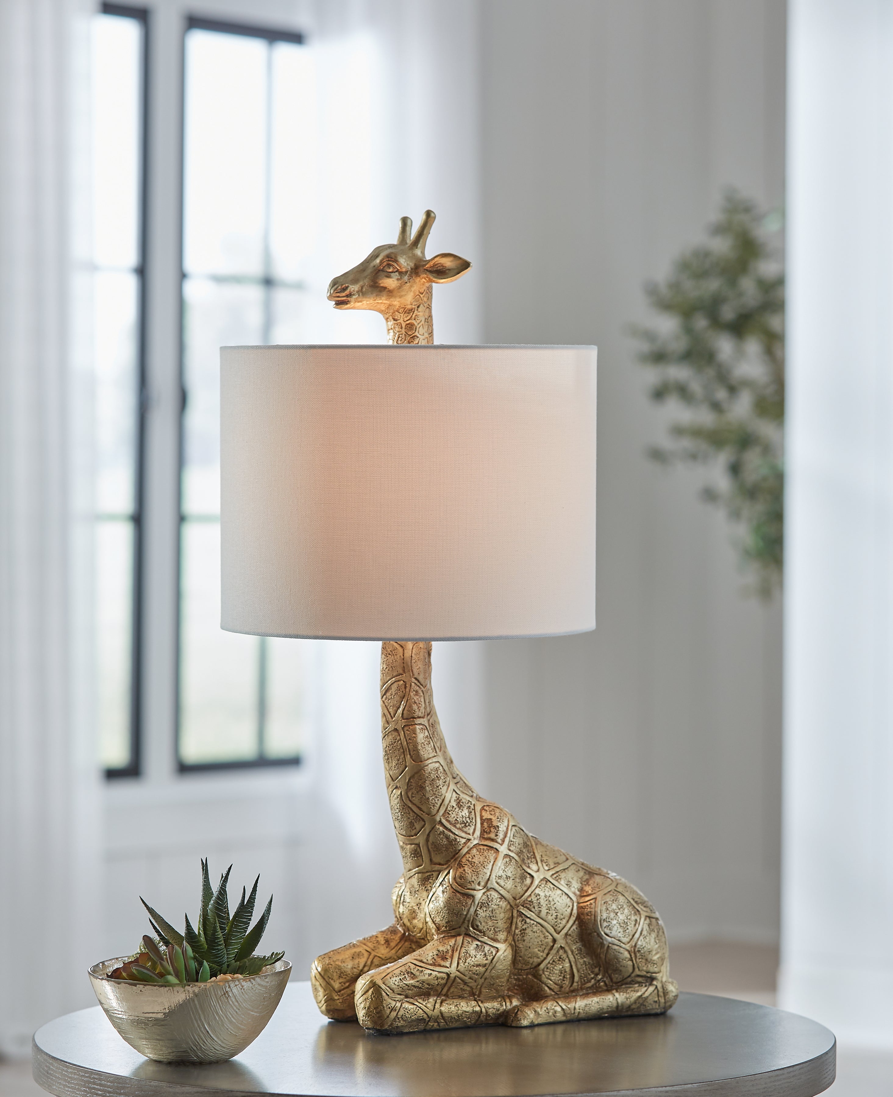 Best Furniture Outlet - Ashley Furniture - Ferrison Lighting - Poly Table Lamp (1/CN) / Gold Finish - L317004