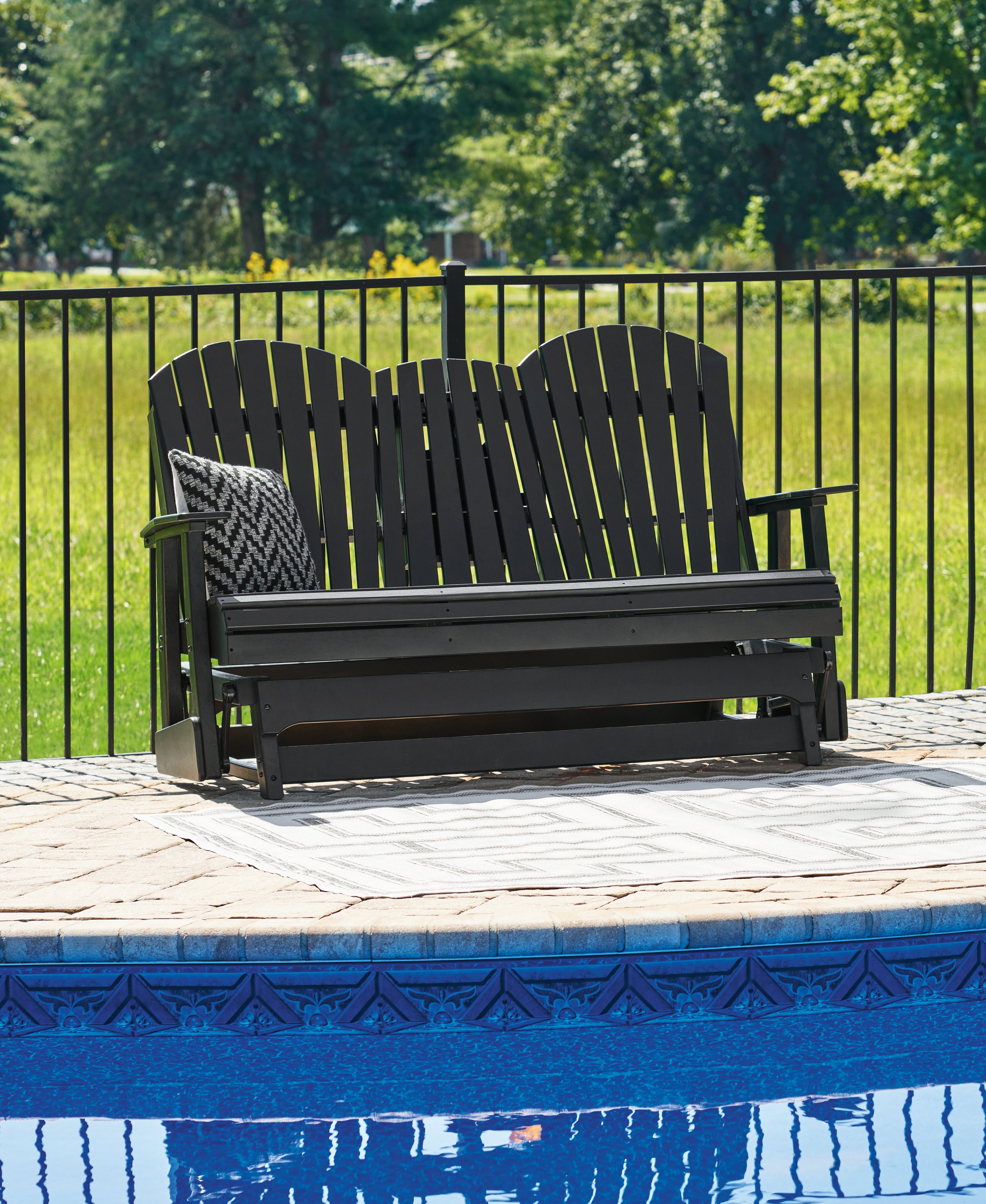 Best Furniture Outlet - Ashley Furniture - Hyland wave Outdoor - Rectangular Cocktail Table / Driftwood - P114-701