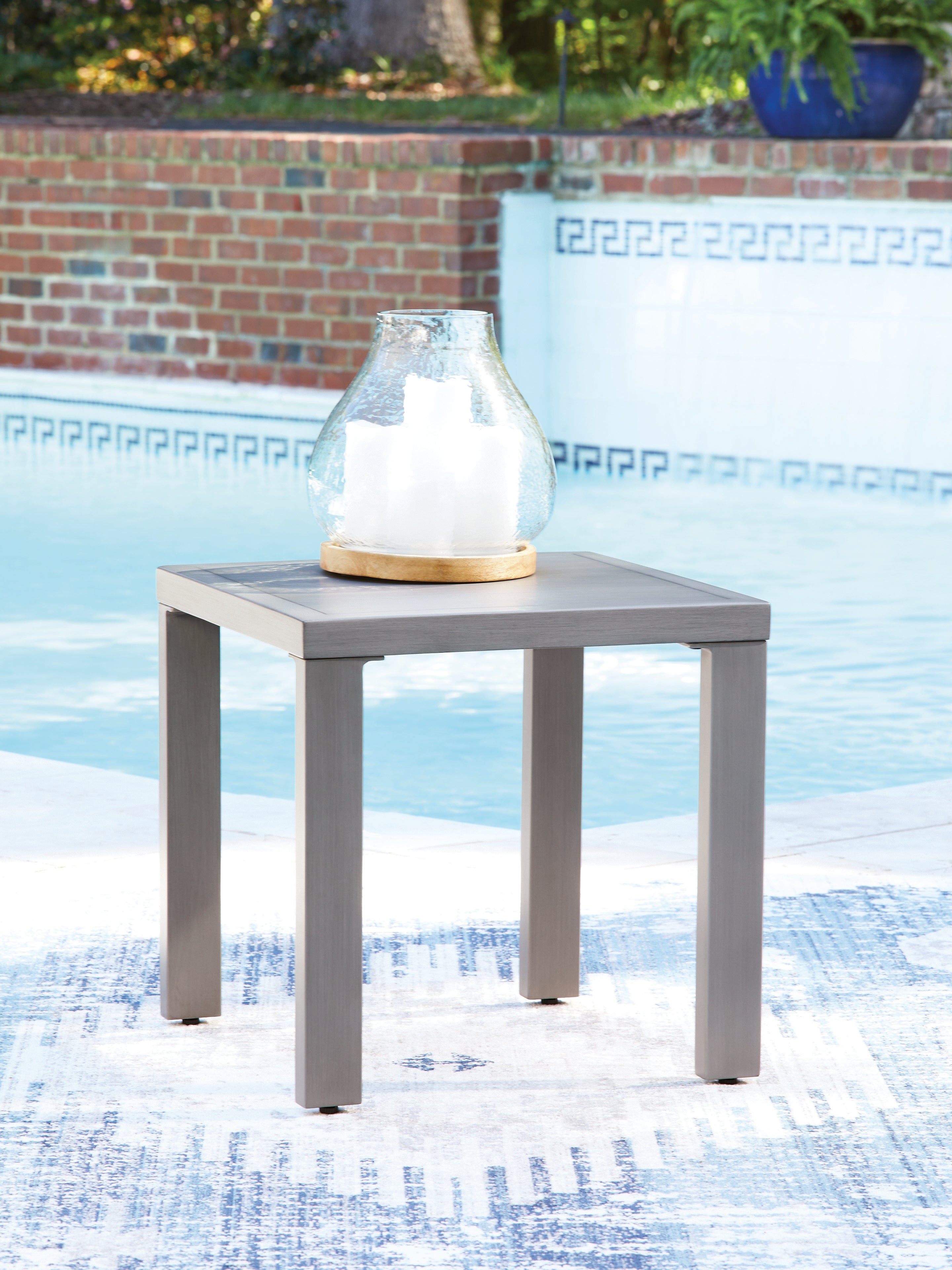 Best Furniture Outlet - Ashley Furniture - Half Moon Beach Outdoor - Square End Table / Gray - PCP418-702