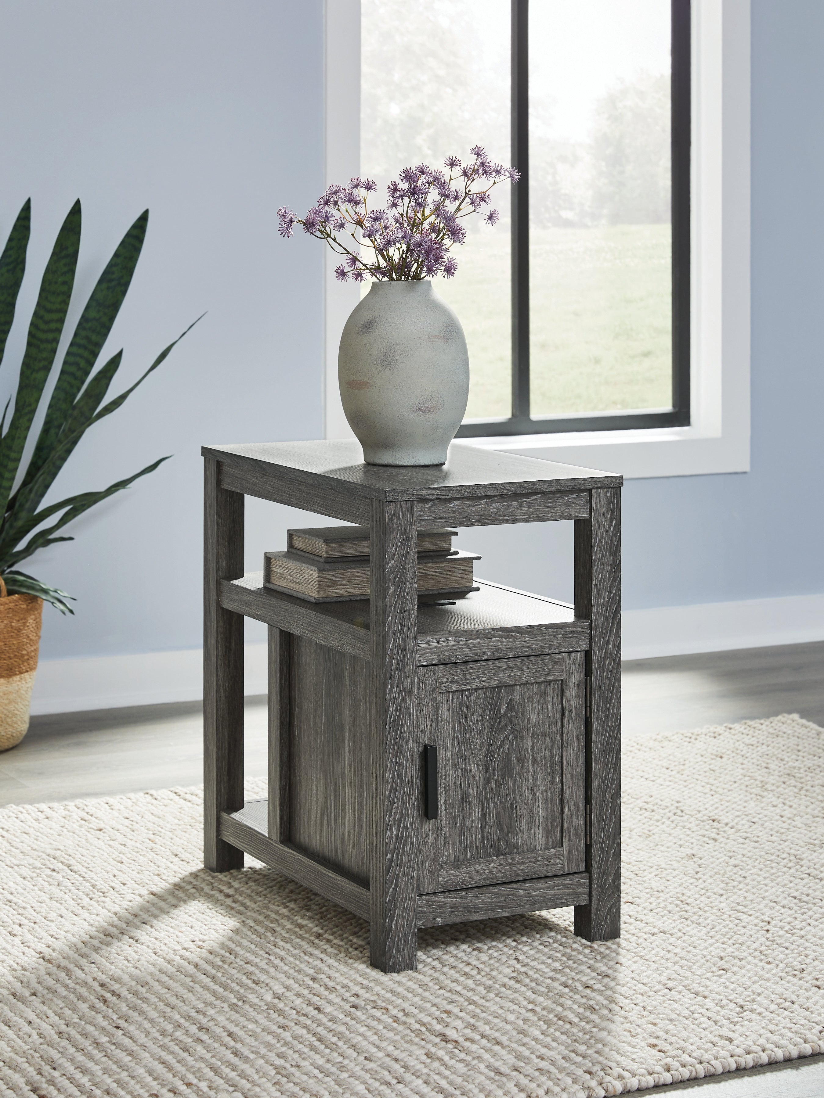 Best Furniture Outlet - Ashley Furniture - Fendenmore Chairside End Table - Chair Side End Table / Brown/Gray - T190-317