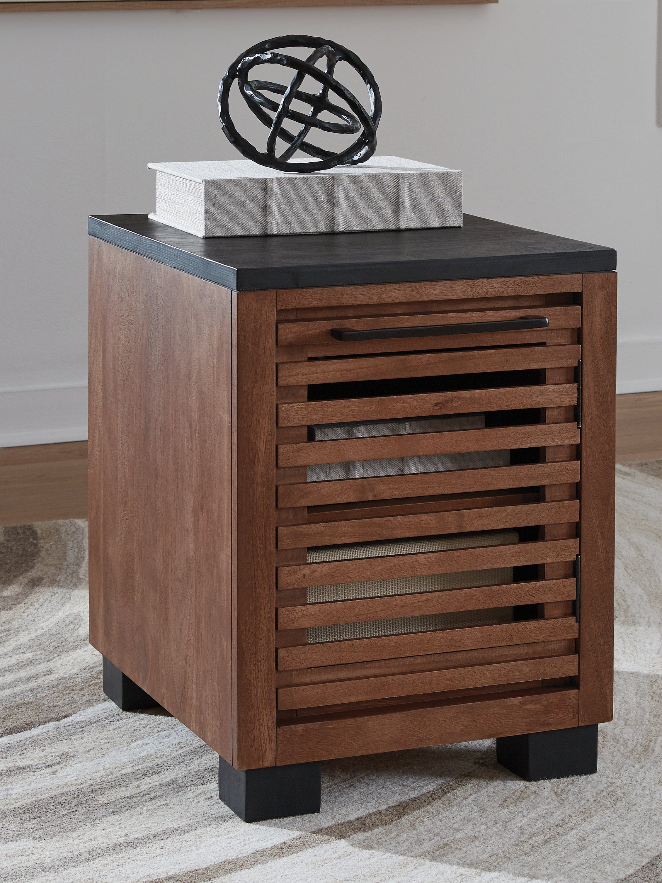 Best Furniture Outlet - Ashley Furniture - Kallari Chairside End Table - Chair Side End Table / Warm Brown/Black - T737-7